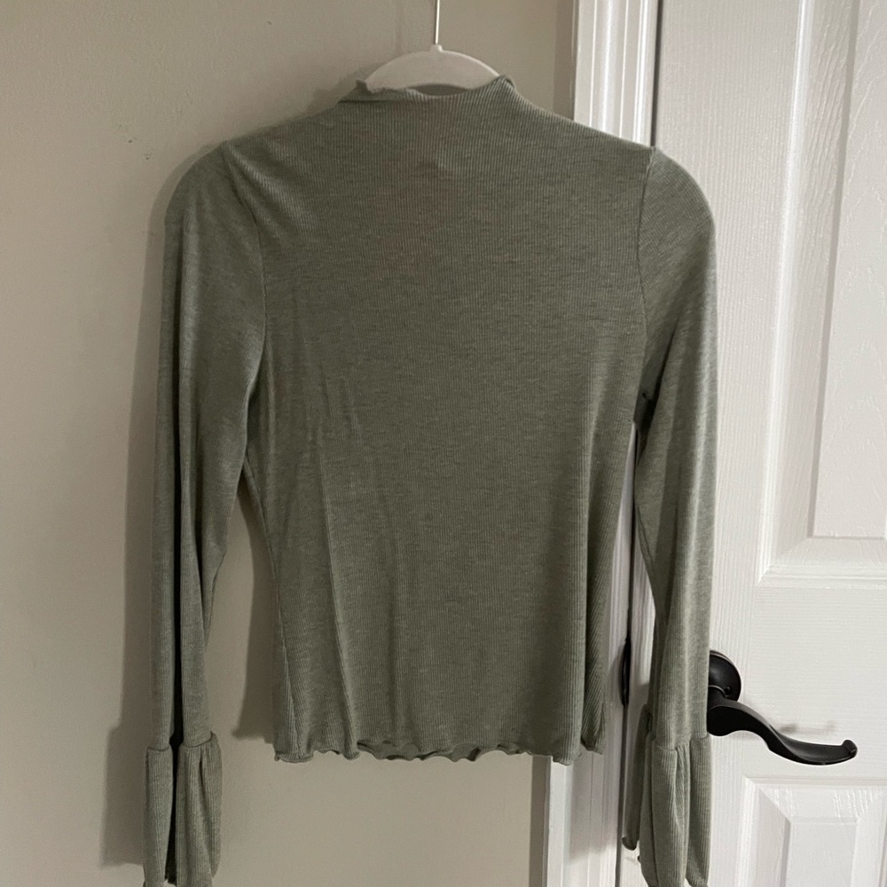 Light green turtle neck